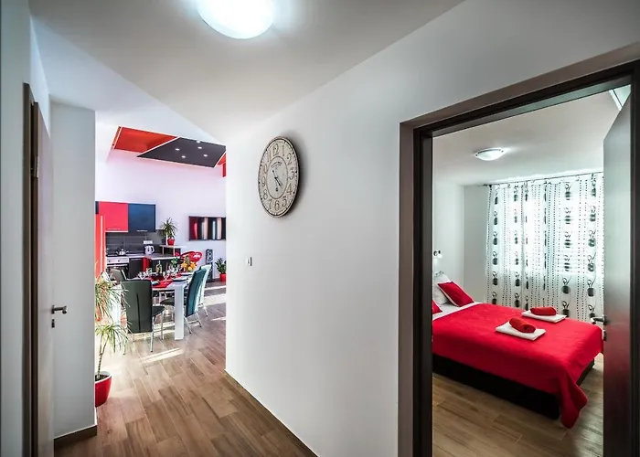 Apartments & Rooms Sunshine Home